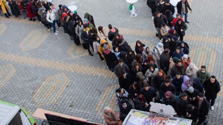 Selçuk Üniversitesinde öğrencilere çiğ köfte ikram edildi